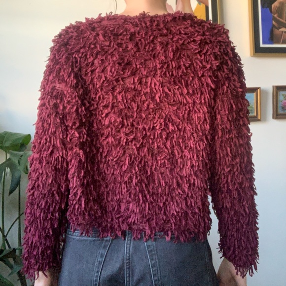 Fuzzy Maroon Cropped Sweater - Picture 4 of 5